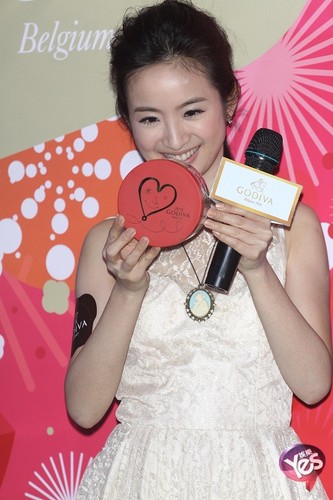 201301152150076956304